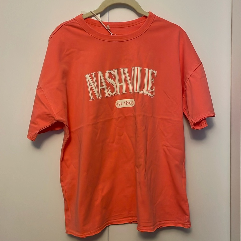 Thread and supply Nashville coral country tee